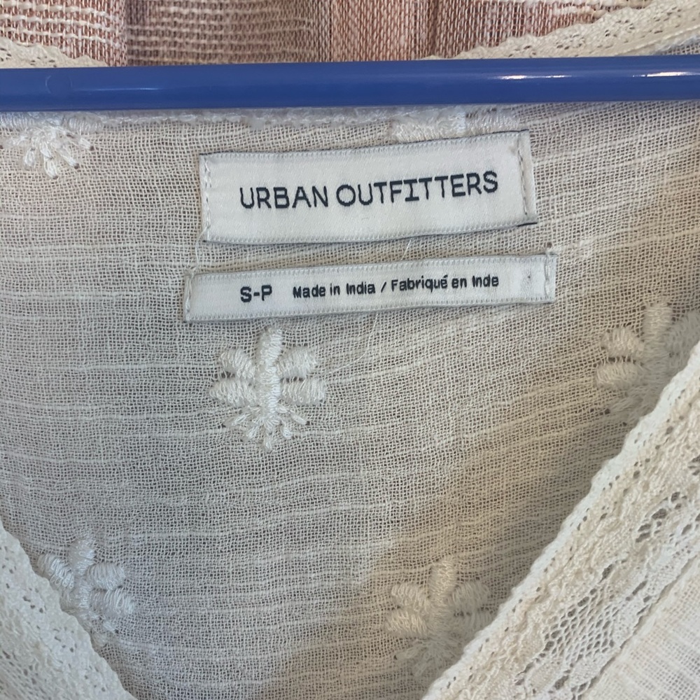 never worn urban outfitters top - Picture 2 of 5